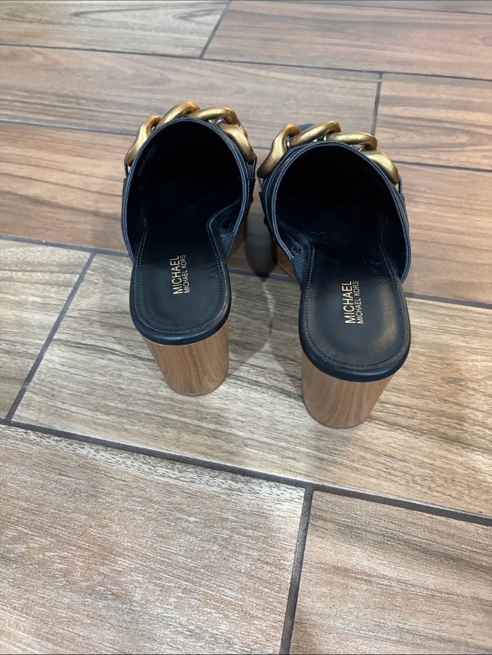 Michael Kors Leather Chain-Trim Clog Mules - Black size 7 never worn - Picture 3 of 8